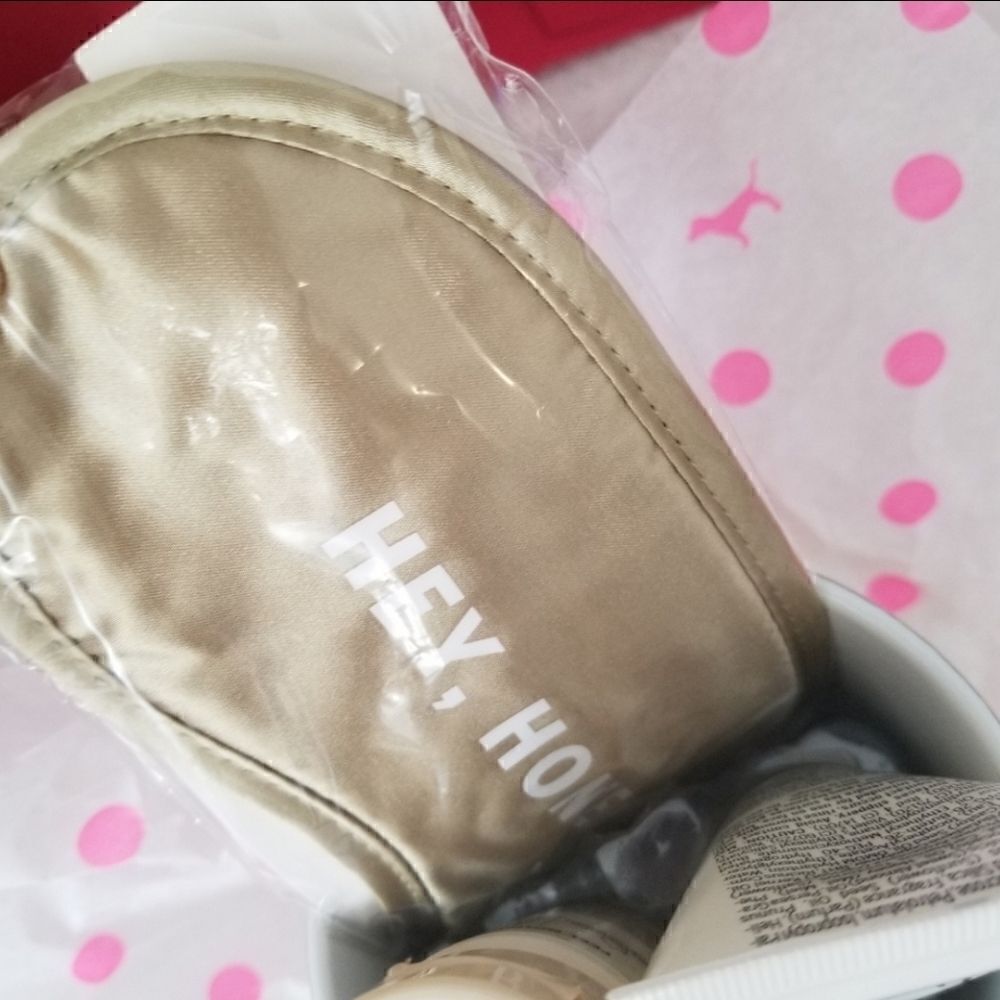 Victoria's Secret Pink Gold XL Mug gift SET - Picture 4 of 7